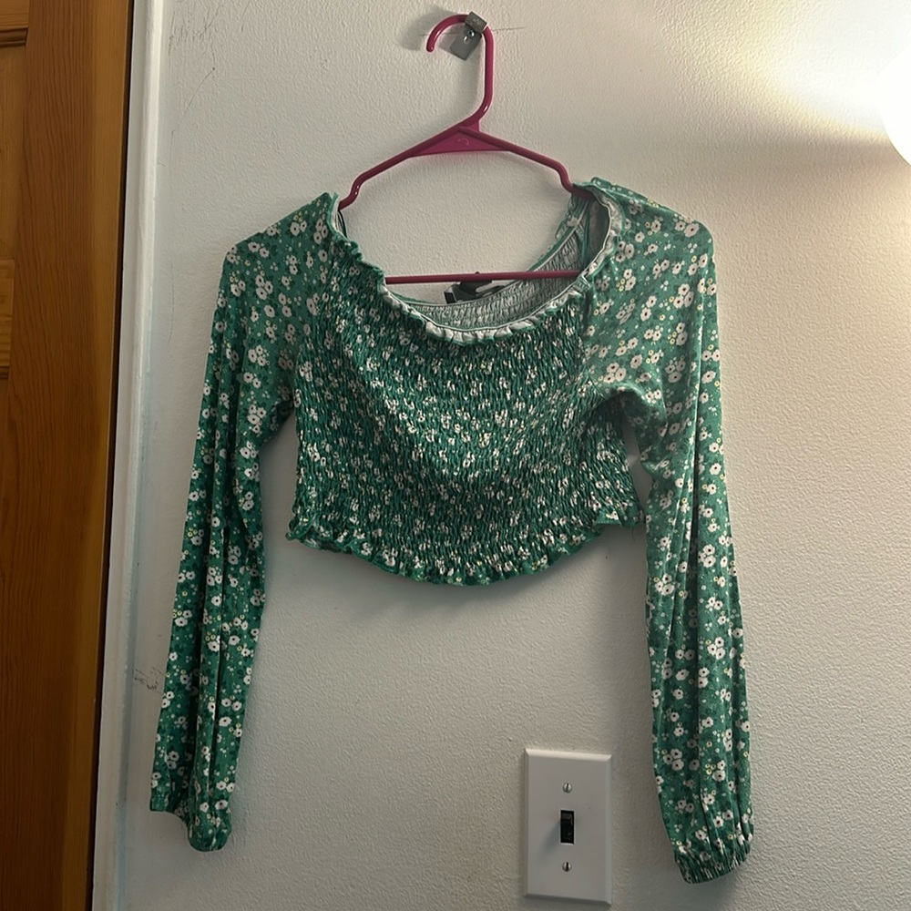 Off-the-shoulder floral shirt